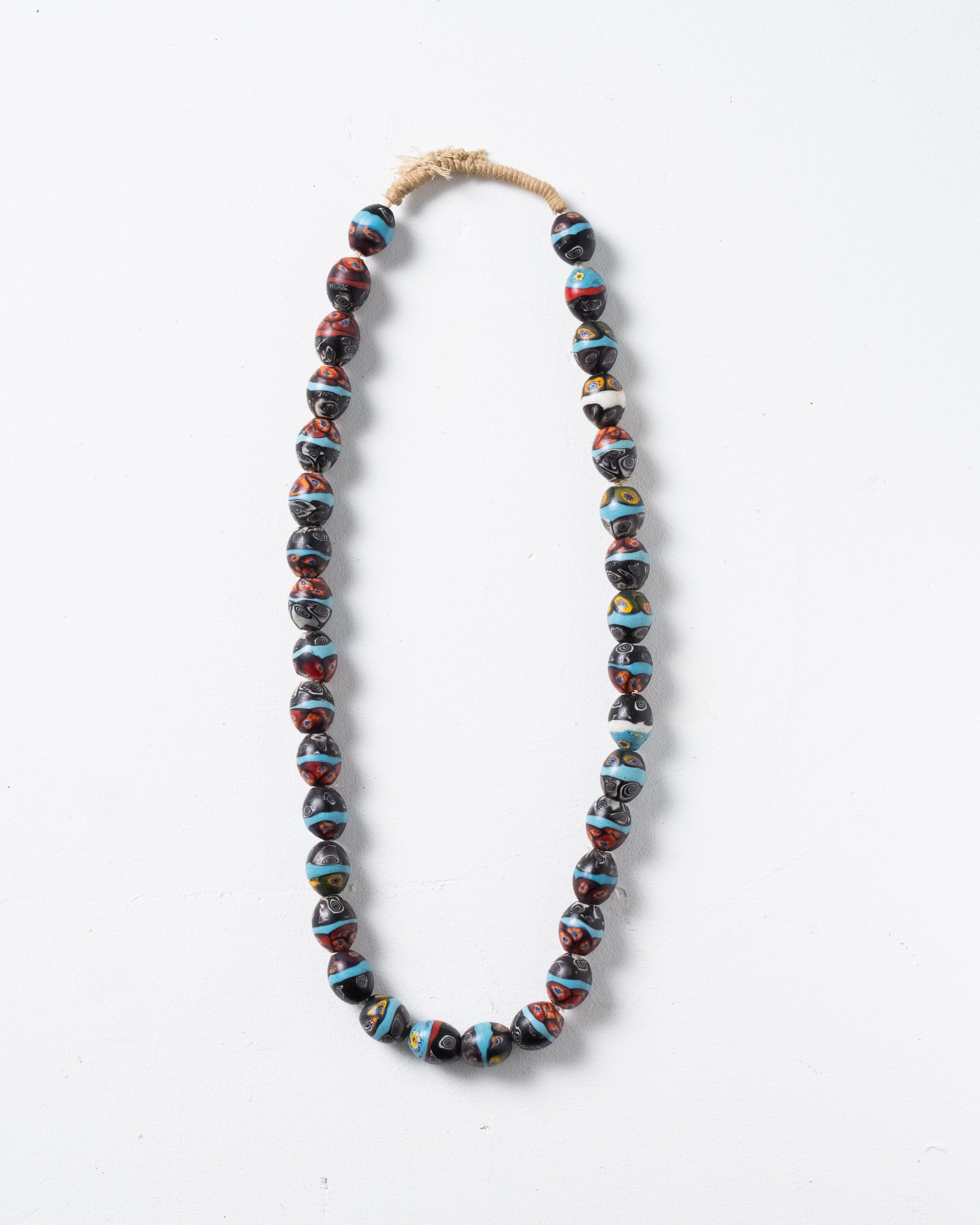 Antique trade beads made of Venetian glass. Round beads from <Chachacho>